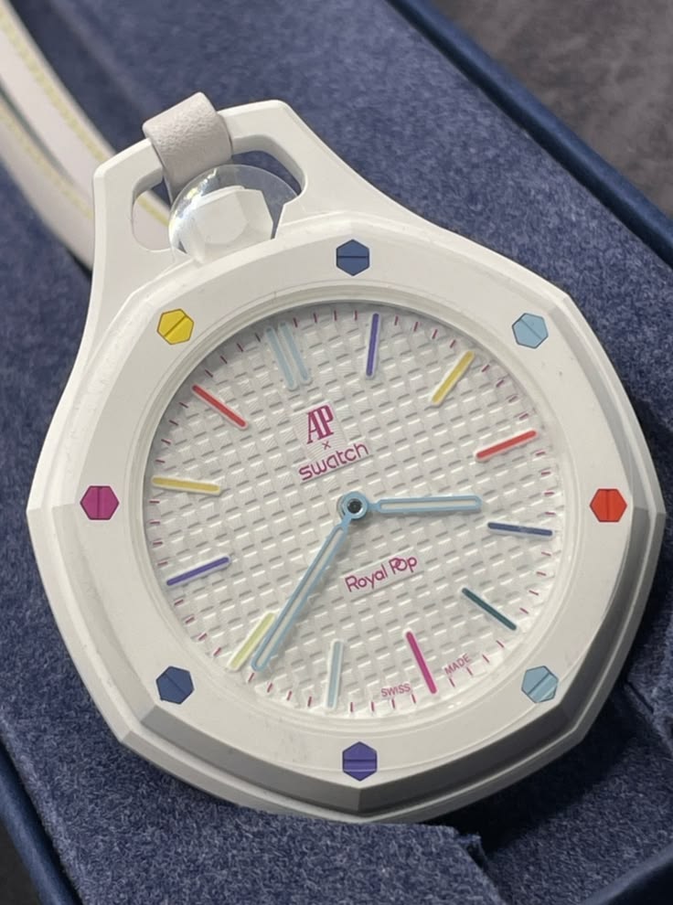 AP x Swatch Royal Pop Huit Blanc